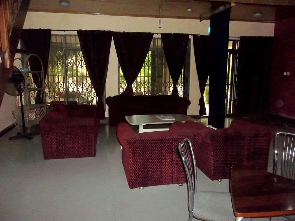 Eden Lodge