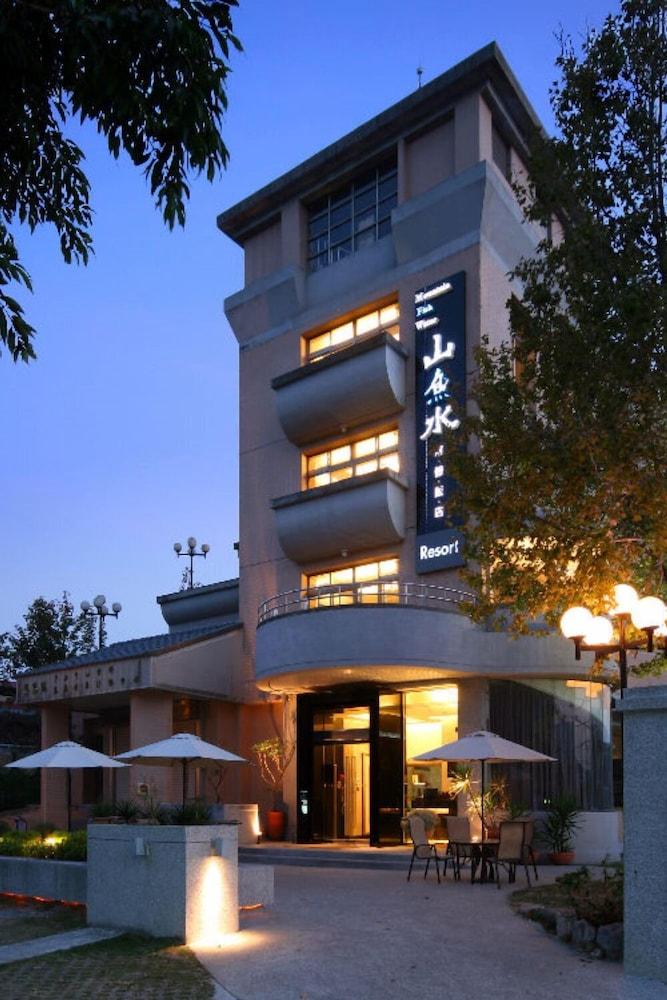 Mountain Fish Water Hotel