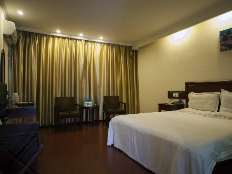 GreenTree lnn huaibei Renmin Road