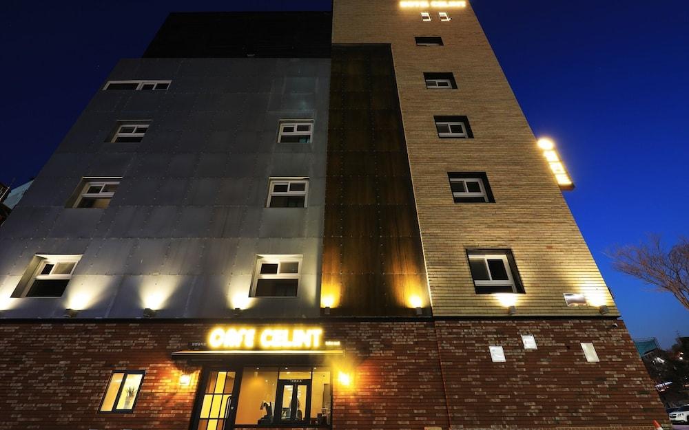 Celint Hotel