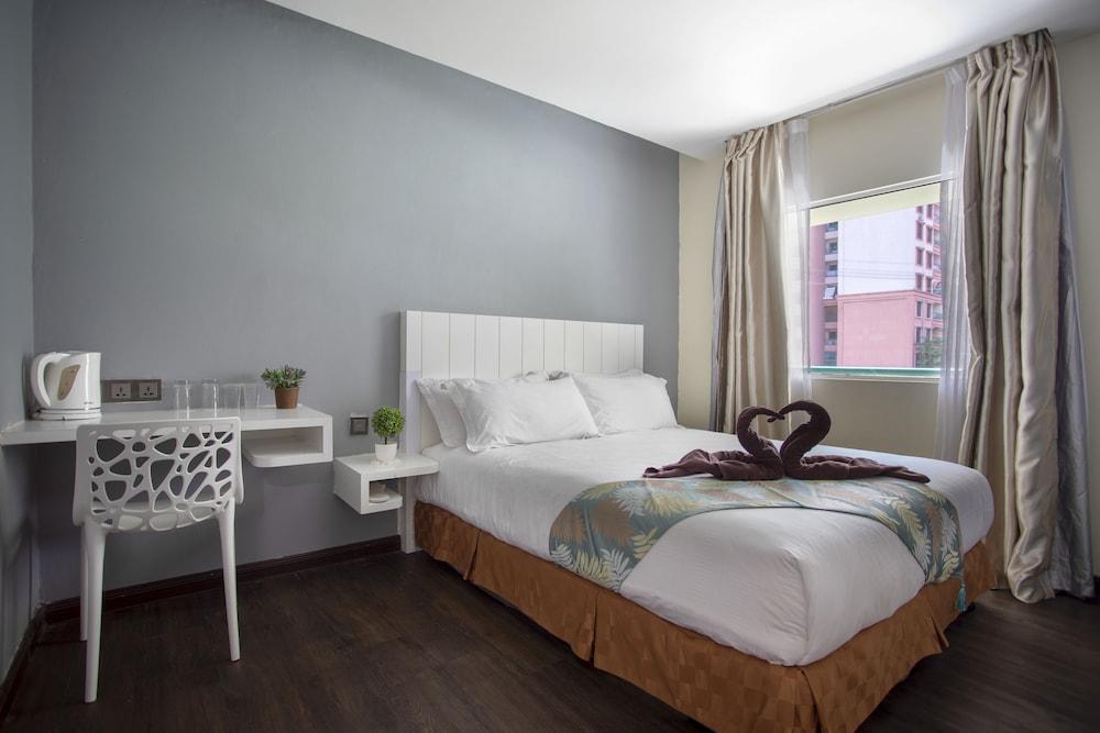 Hashtag 12 Boutique Hotel
