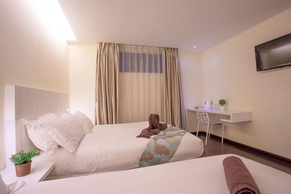 Hashtag 12 Boutique Hotel