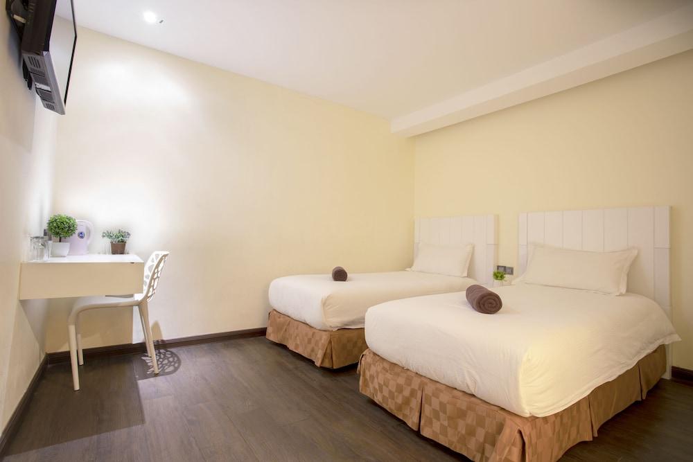 Hashtag 12 Boutique Hotel
