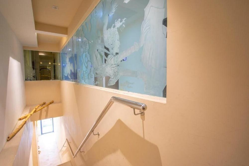 Hashtag 12 Boutique Hotel