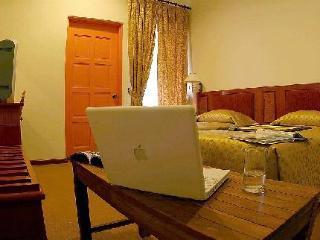 Felda Residence Tekam