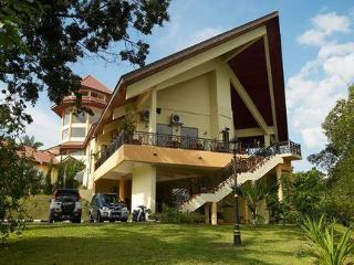 Felda Residence Tekam