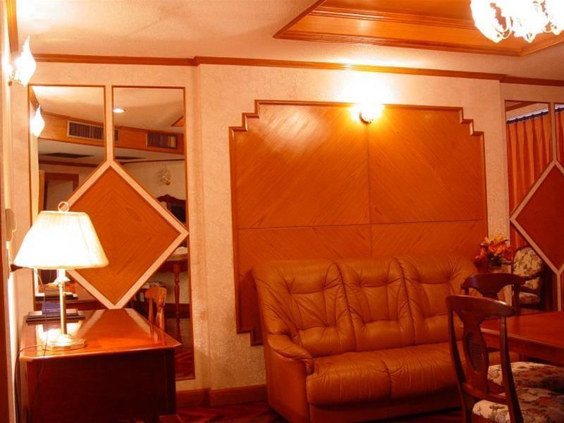 Petchkasem Grand Hotel