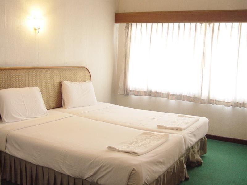 Petchkasem Grand Hotel