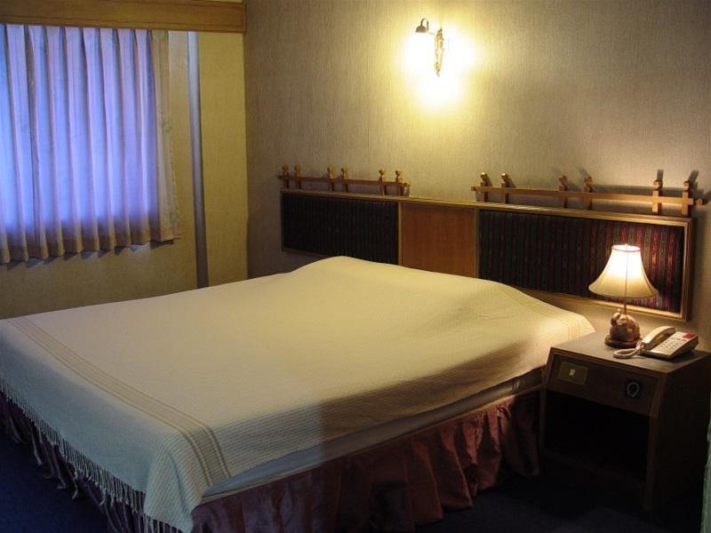 Petchkasem Grand Hotel