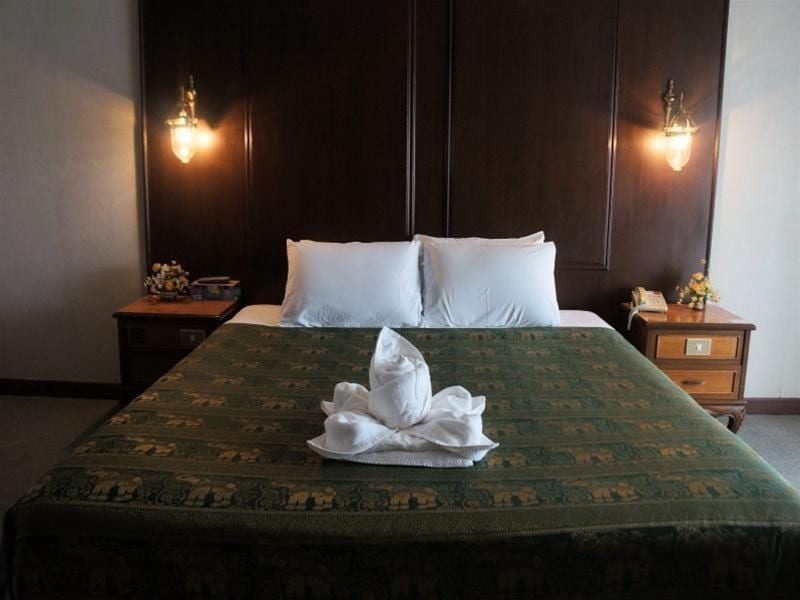 Petchkasem Grand Hotel