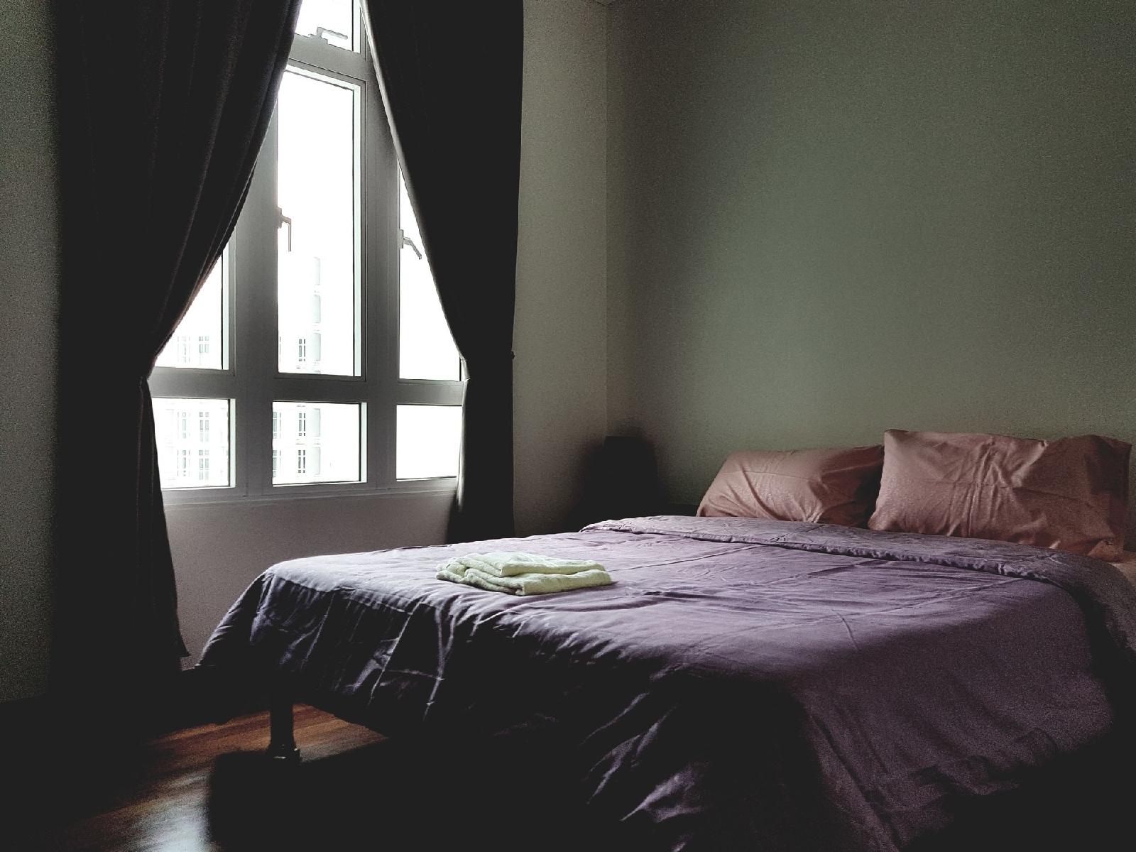 Holi 1Medini Suites