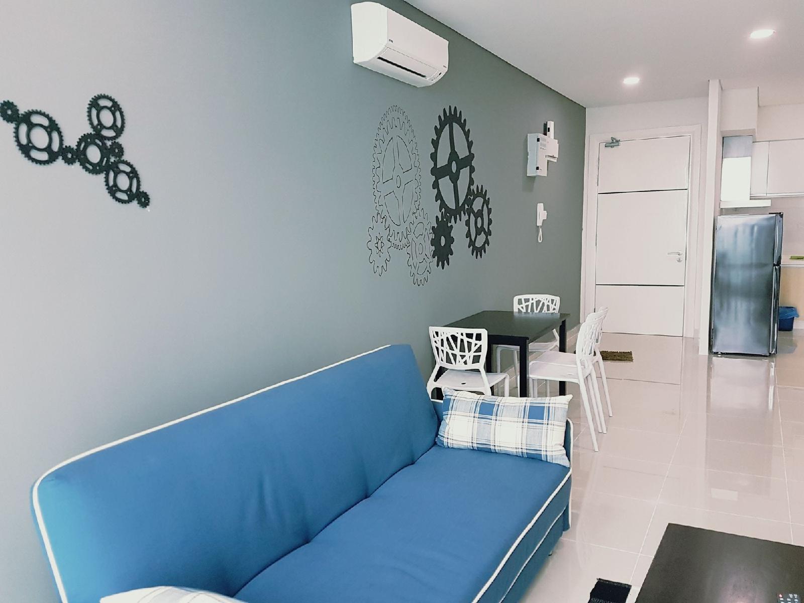 Holi 1Medini Suites