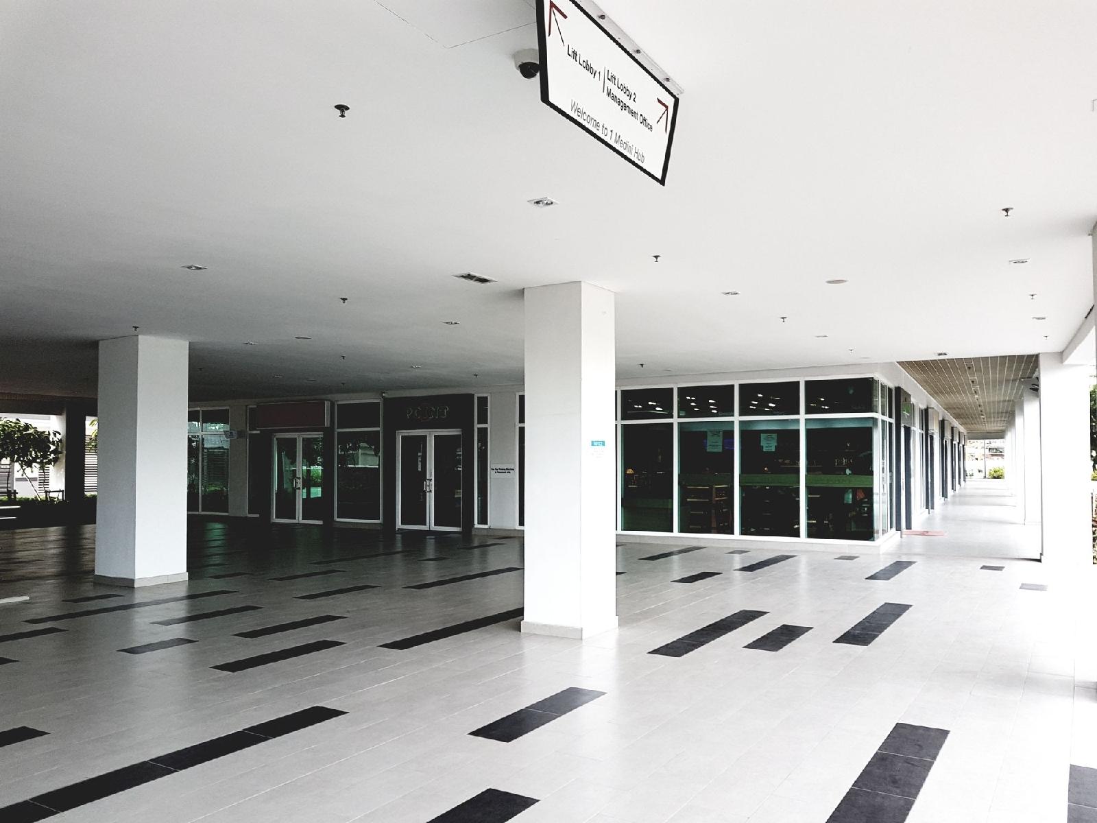 Holi 1Medini Suites