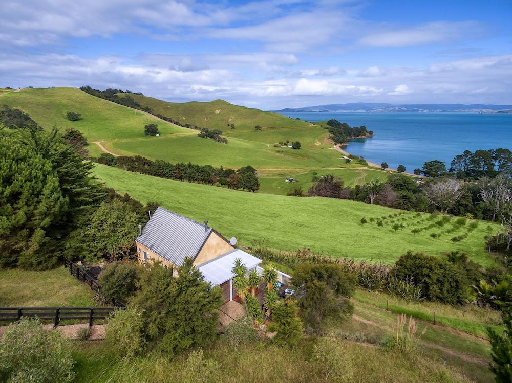 Woodside Bay Estate