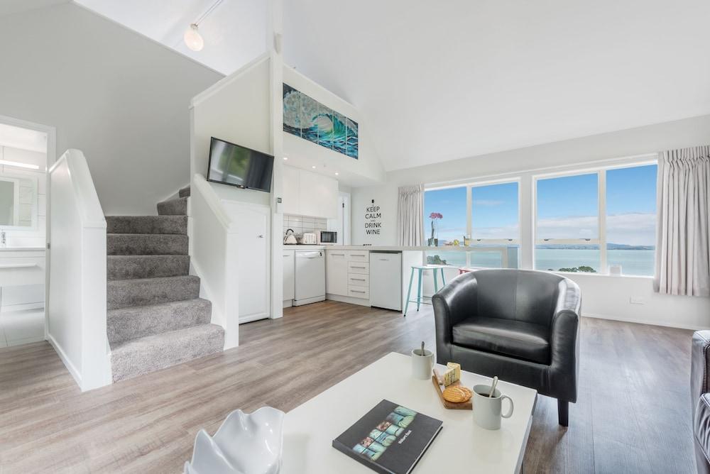 Woodside Bay Estate