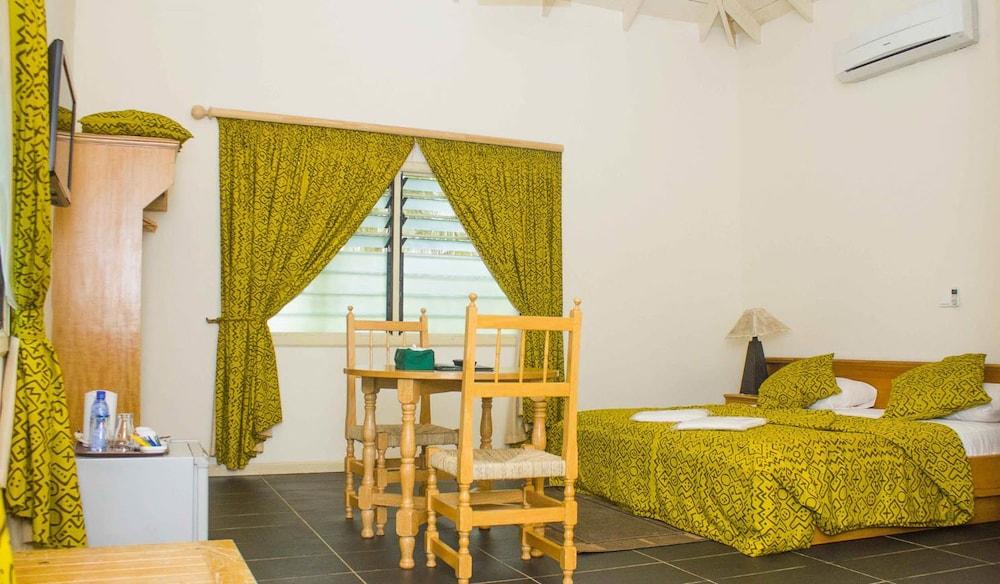 Anomabo Beach Resort