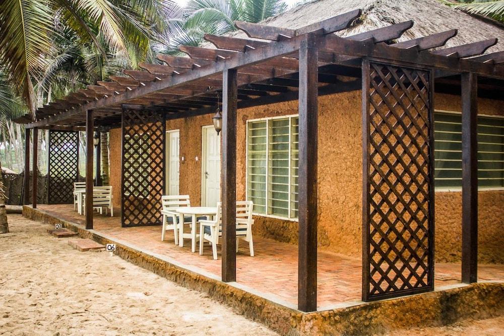 Anomabo Beach Resort