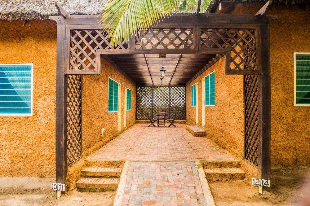 Anomabo Beach Resort