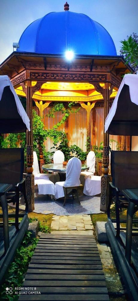 Hotel Hon Saroy