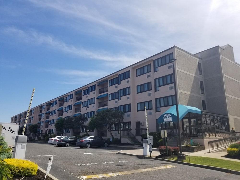 Brigantine Beach Club