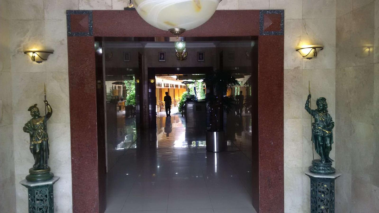 Priangan Hotel Cirebon