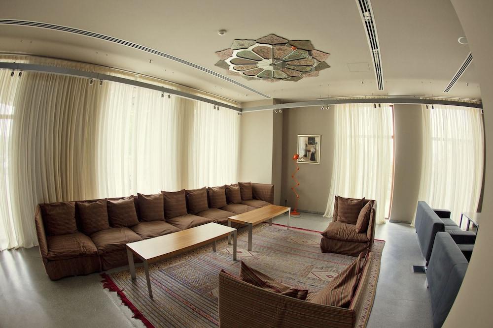 Hotel Kabadoni