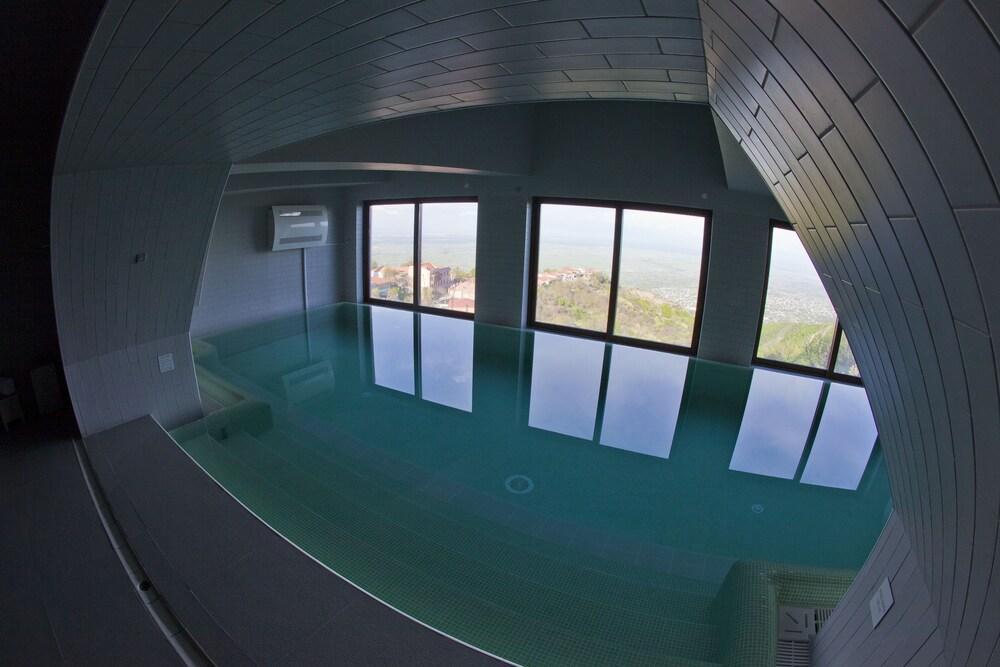 Hotel Kabadoni