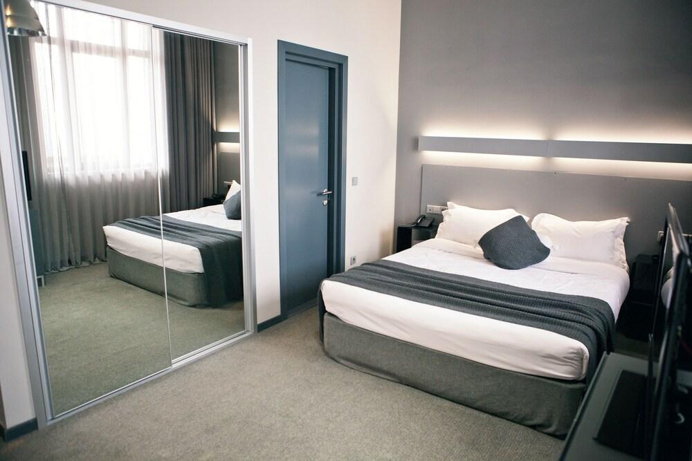 Hotel Kabadoni