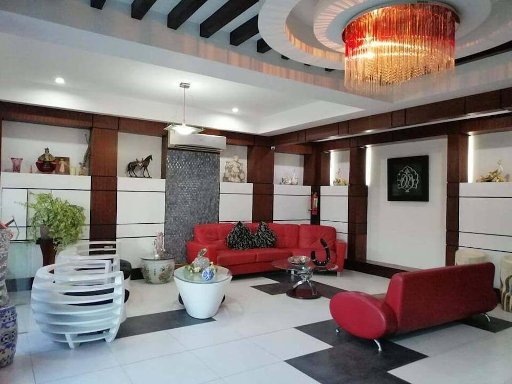 EY Miners Suites