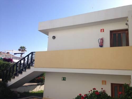 Los Papagayos Apartamentos