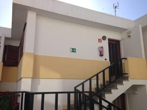 Los Papagayos Apartamentos