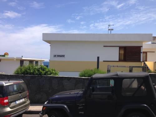 Los Papagayos Apartamentos