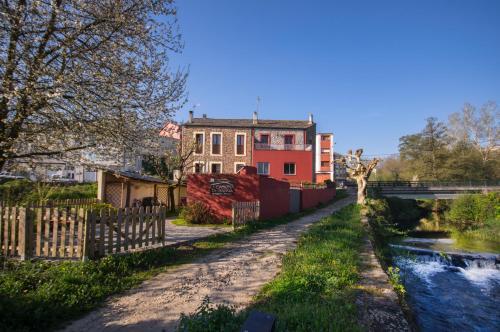 Albergue La Casona De Sarria