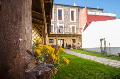 Albergue La Casona De Sarria