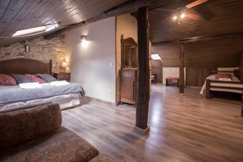 Albergue La Casona De Sarria