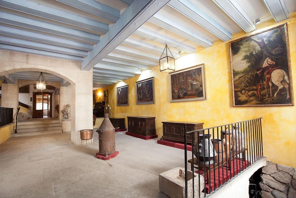 El Palauet De La Muralla