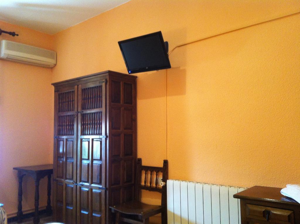 Hostal Paracuellos