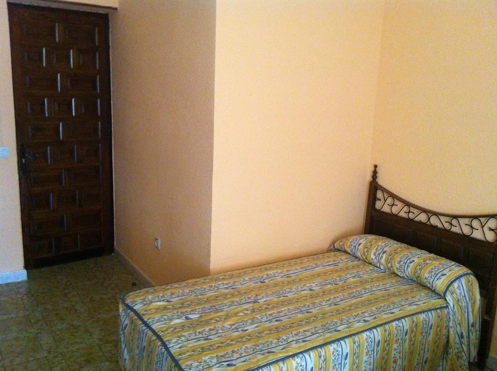 Hostal Paracuellos