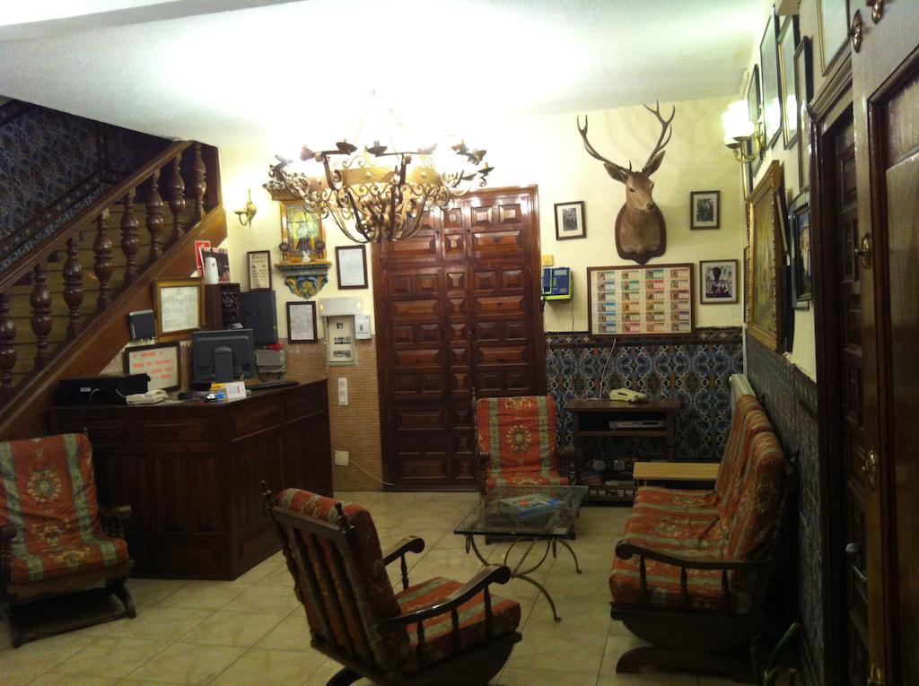 Hostal Paracuellos