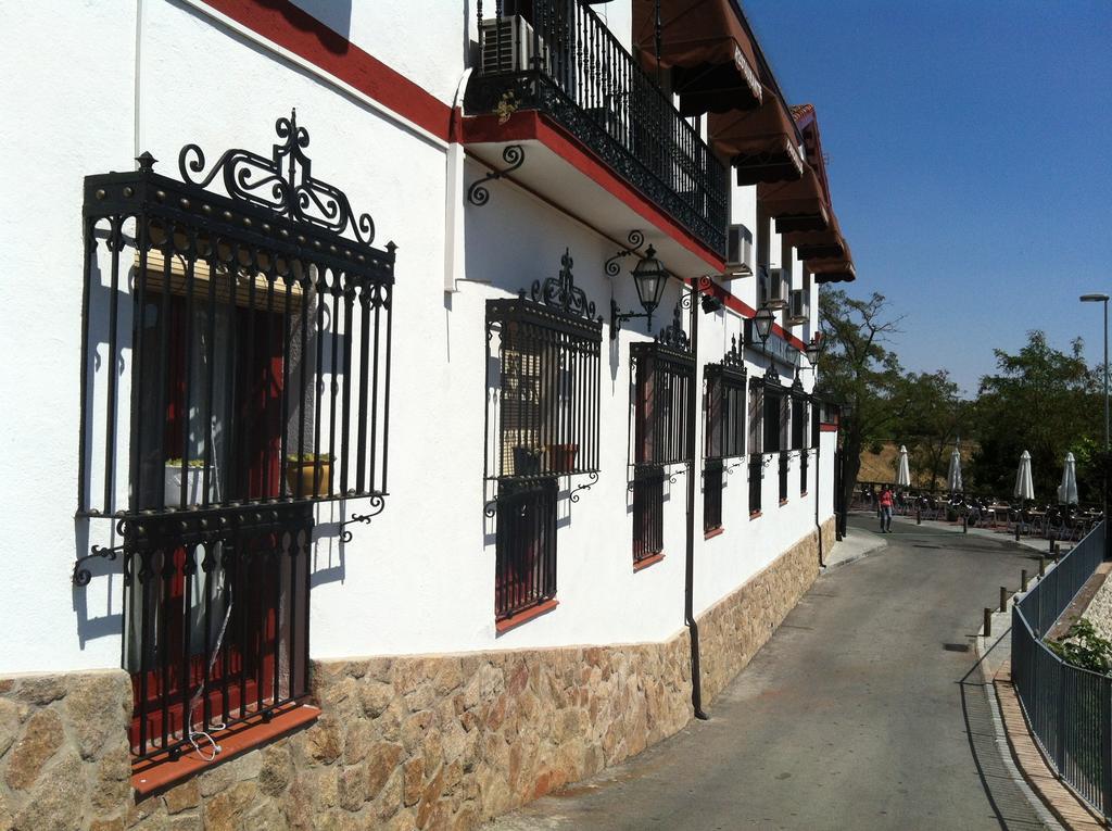 Hostal Paracuellos