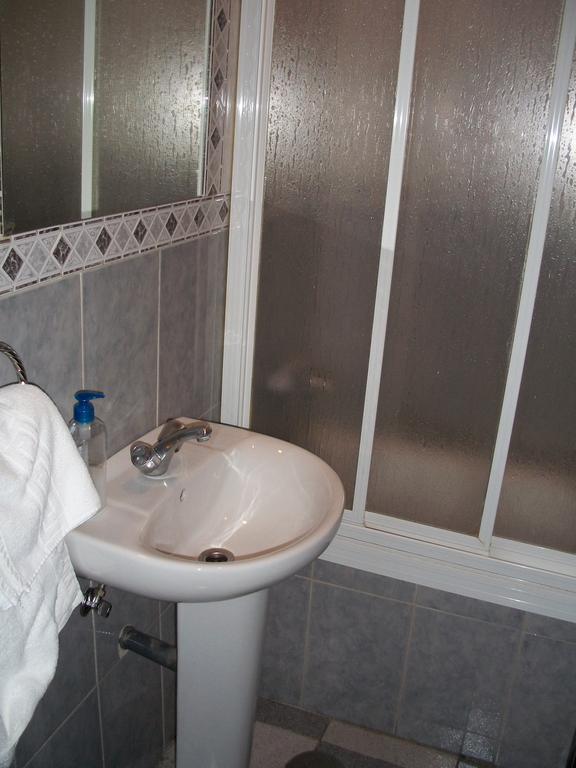 Hostal Paracuellos