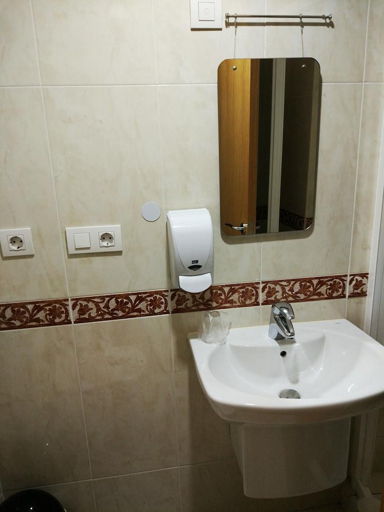 TocToc Rooms