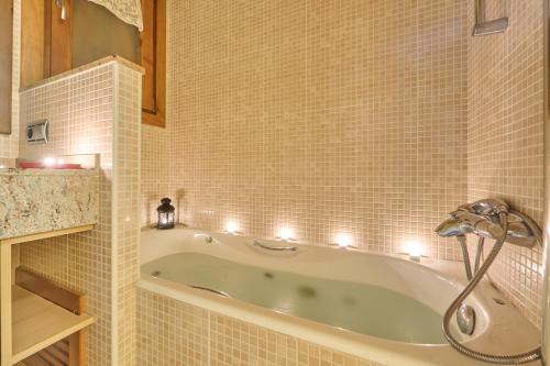 Apart Hotel Spa Areu