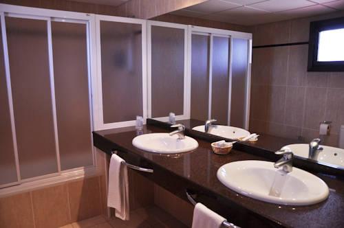 Aparthotel Tres Caminos