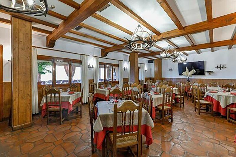 Hostal Alfonso XI