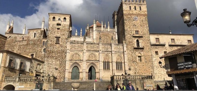 Hostal Alfonso XI