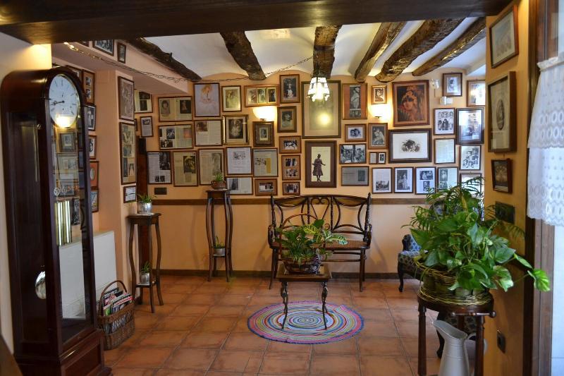 Hostal Santa Águeda