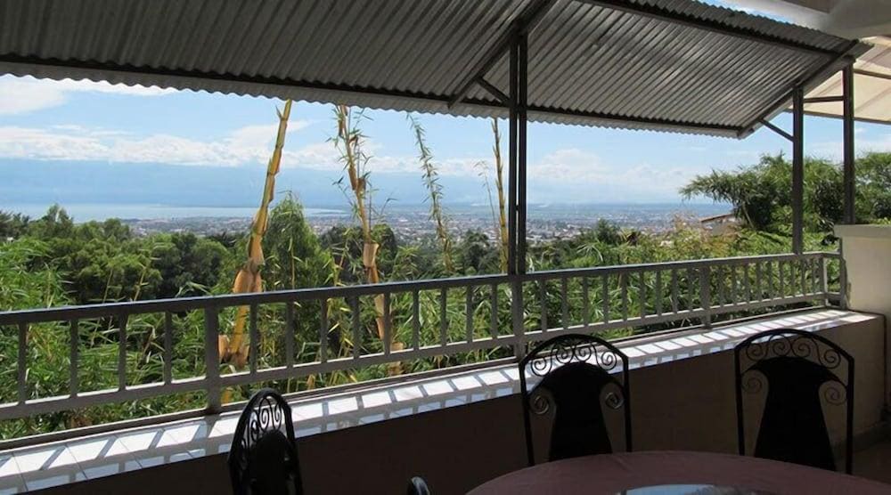Gahahe Hill's Hotel
