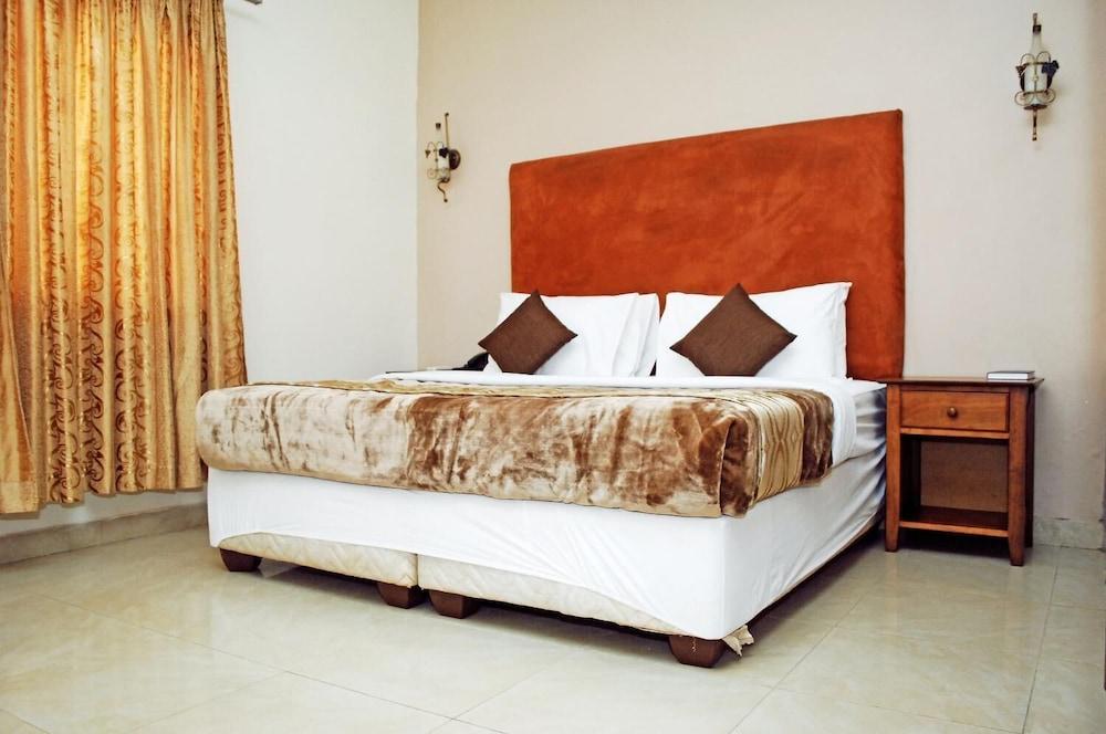 The Big 5 Hotel