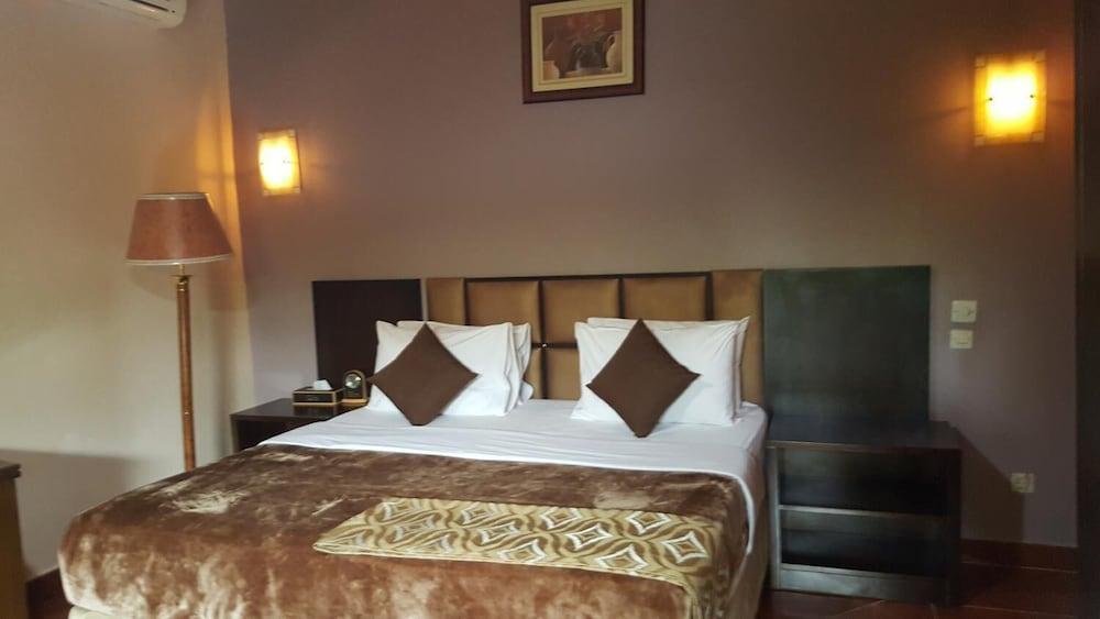 The Big 5 Hotel